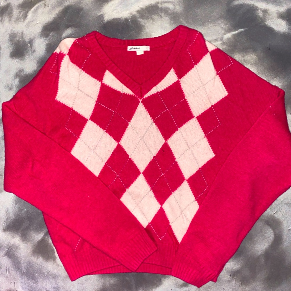 Subdued Argyle Sweater! Really comfortable and suitable for any weather really!